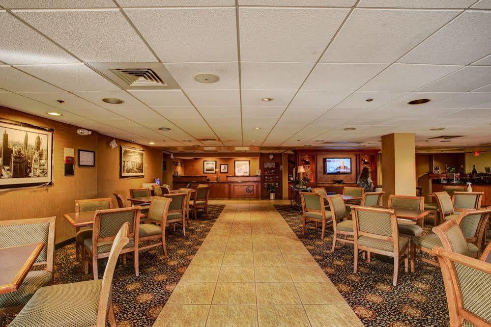 Surestay Plus Hotel By Best Western Chicago Ломбард Экстерьер фото