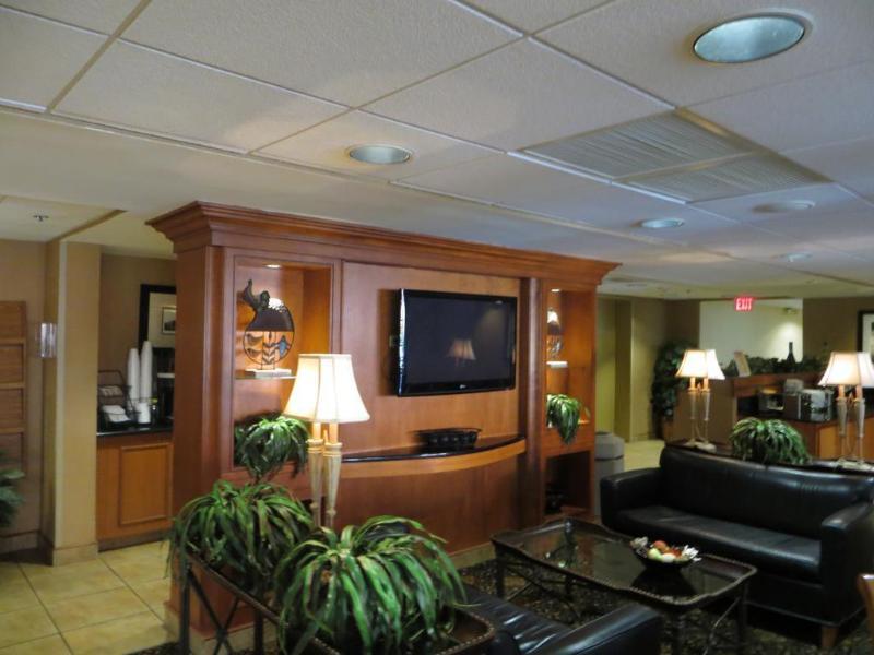 Surestay Plus Hotel By Best Western Chicago Ломбард Экстерьер фото
